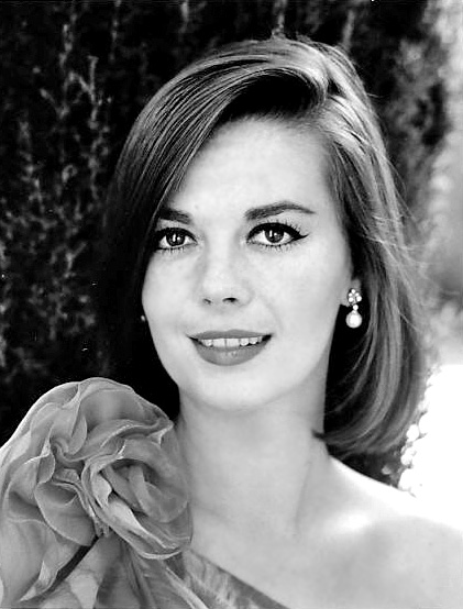 black and white photo of actress natalie wood